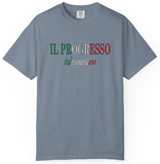 T-shirt with 'IL PROGRESSO' text in Italian