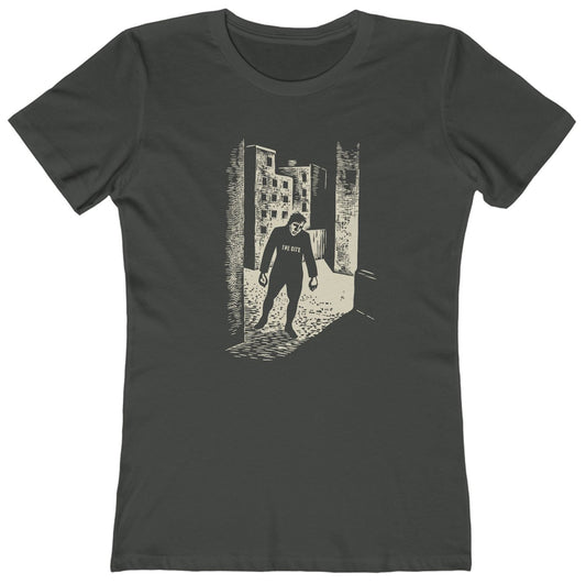 T-shirt with a graphic image of a man in a city.