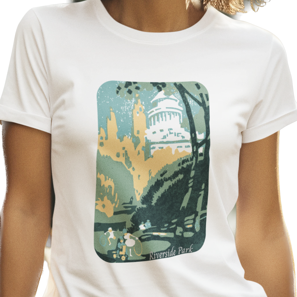 T-shirt with artist graphic of Grant's Tomb in Riverside Park in New York City